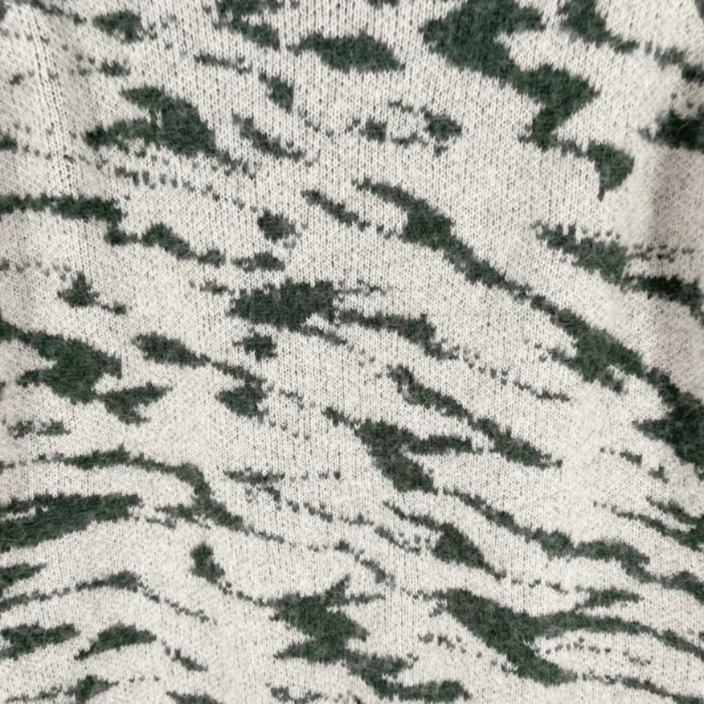 Madewell Thornton Animal Print Mockneck Sweater - Picture 5 of 10